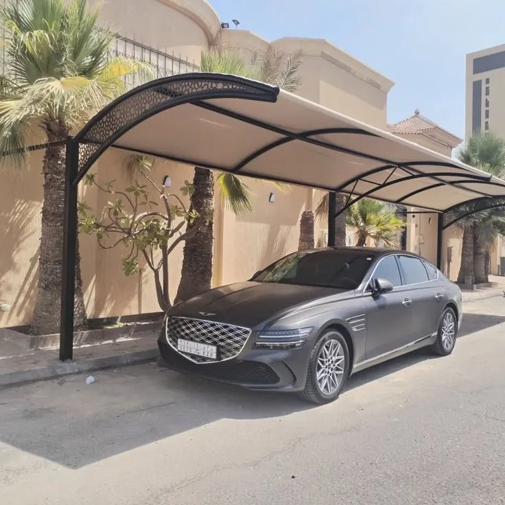 مظلة سيارات للشوارع الشرقية