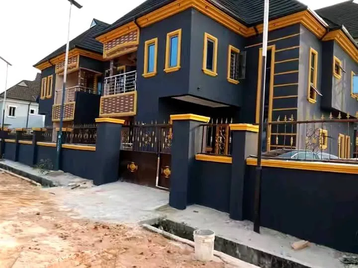 رش اصباغ تصميم واجهات ملونة في الشرقية