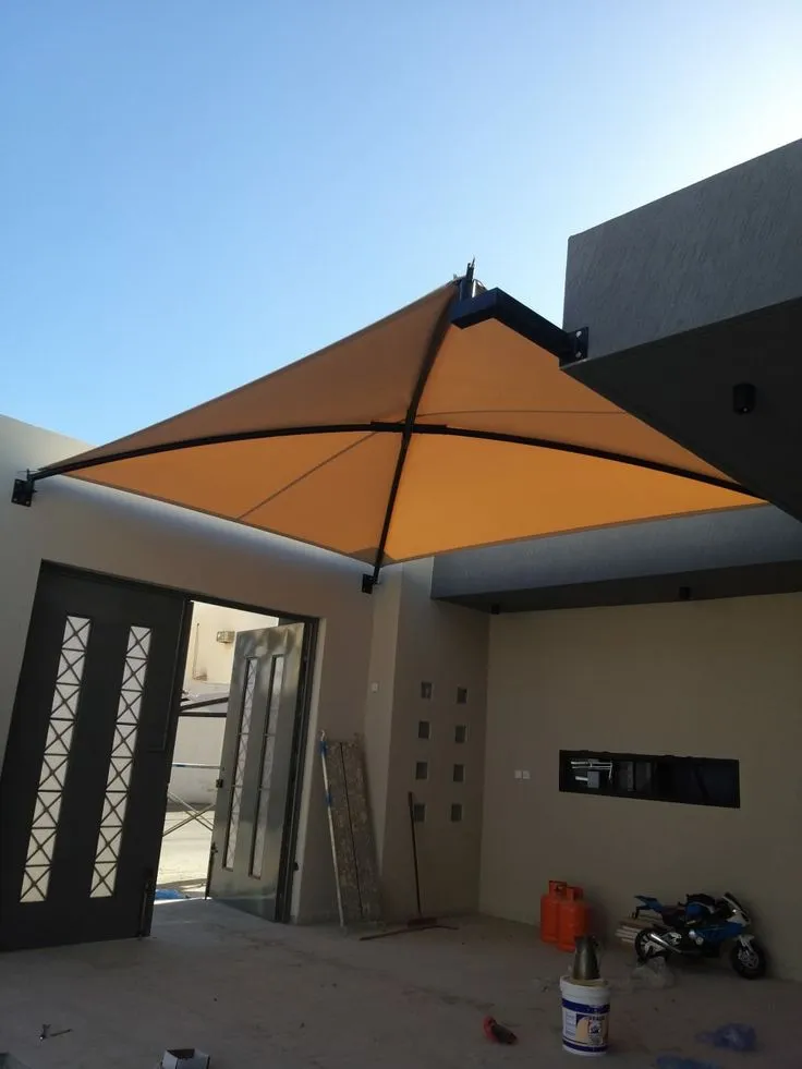 مظلة سيارات للشوارع الشرقية